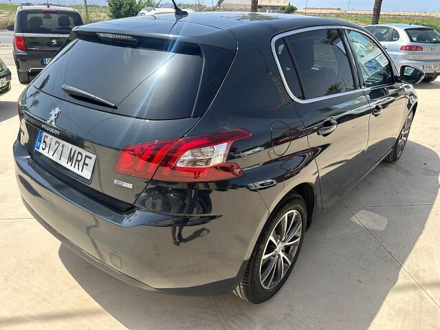 PEUGEOT 308 ALLURE 1.2 E-THP AUTO SPANISH LHD IN SPAIN 40000 MILES SUPERB 2017